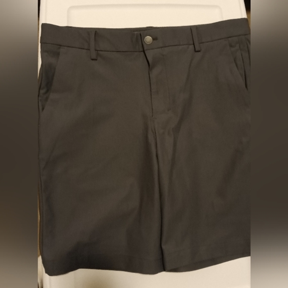George's "Dockers like" Charcoal gray shorts - Picture 1 of 4